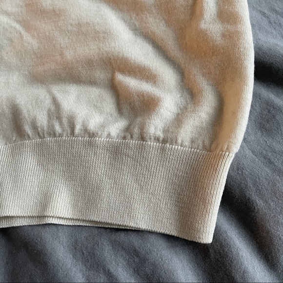 Uniqlo 100% Wool turtleneck sweater - Picture 4 of 6